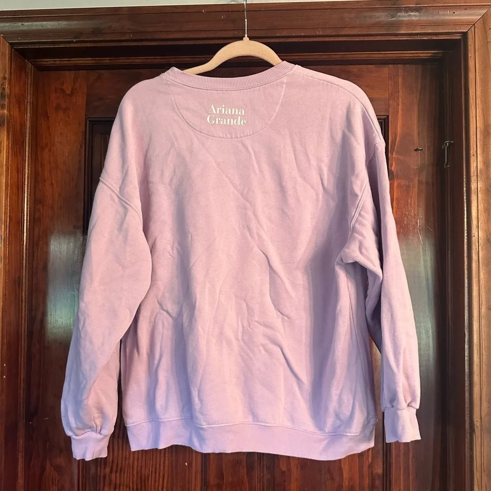 Ariana Grande Pastel Purple Top 7 Rings - Picture 2 of 4